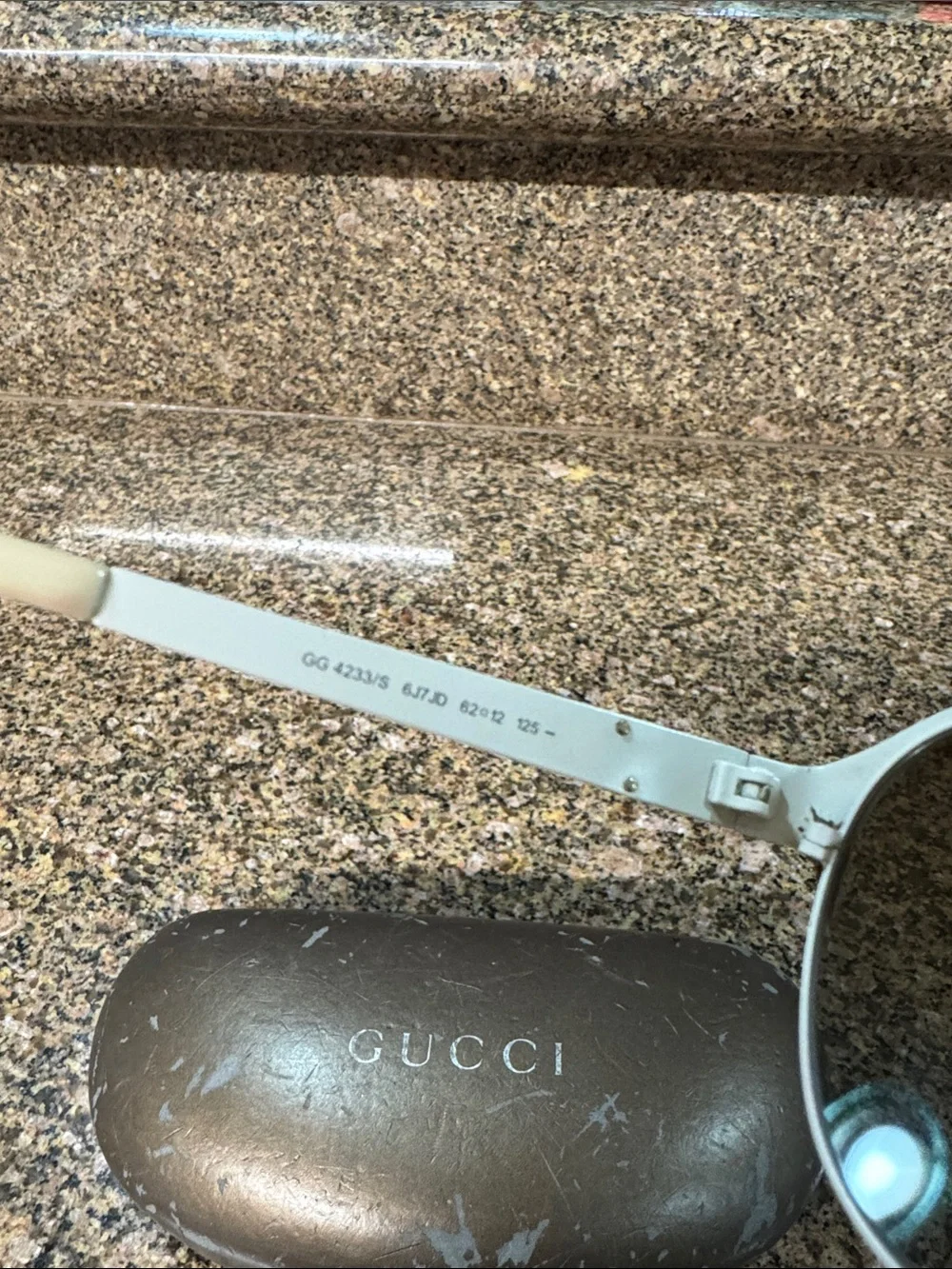 Gucci Aviator Gradient Sunglasses GG4233/S 6J7JD 62 12 125